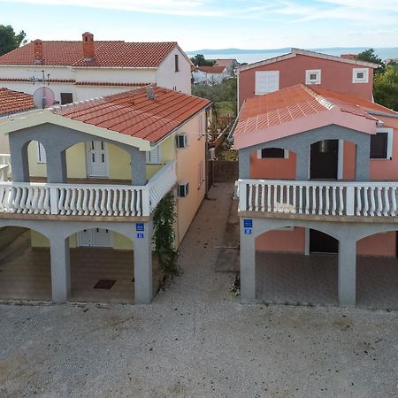 Pahert Beach Apartment Vir Zewnętrze zdjęcie