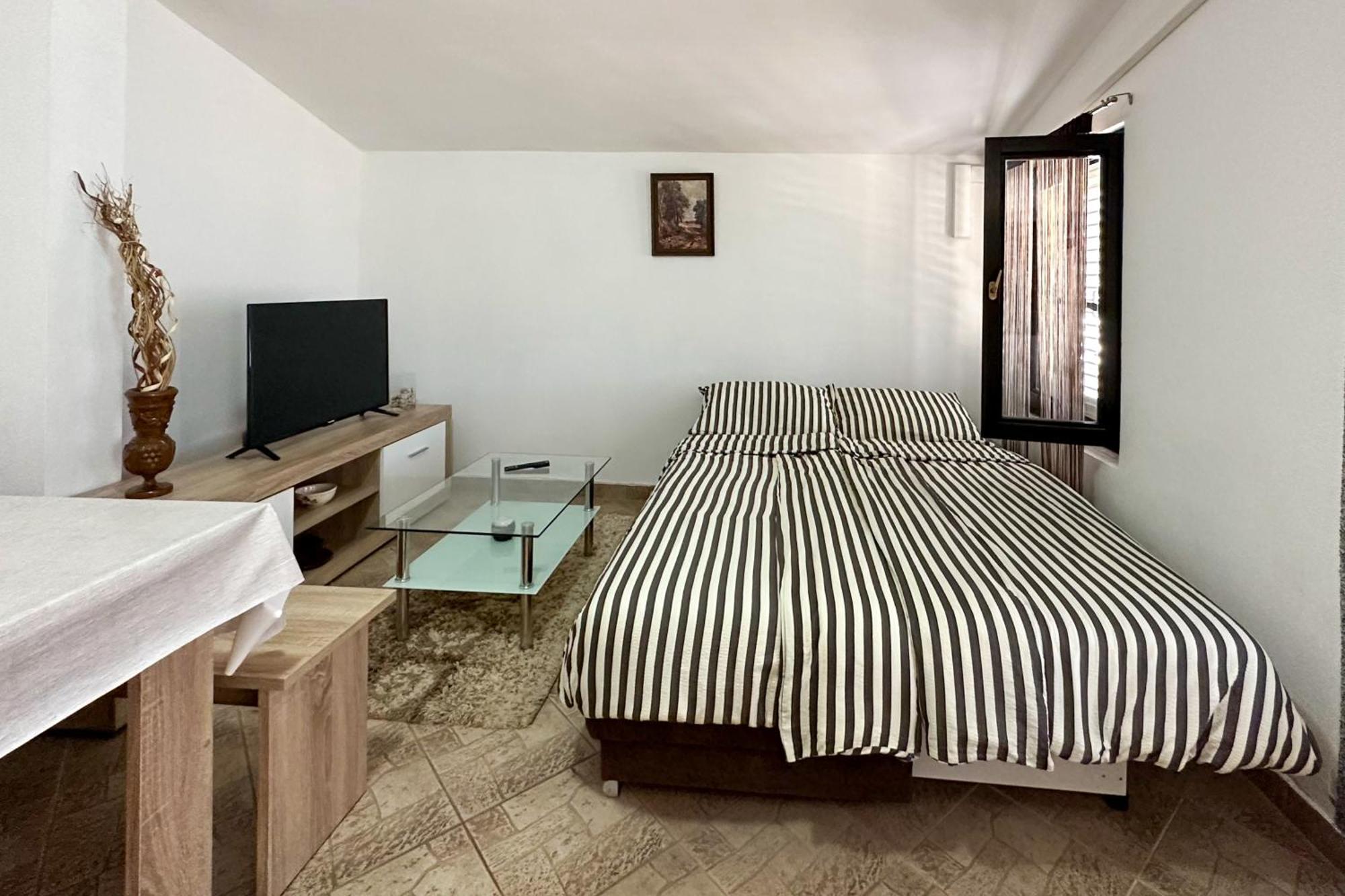 Pahert Beach Apartment Vir Zewnętrze zdjęcie